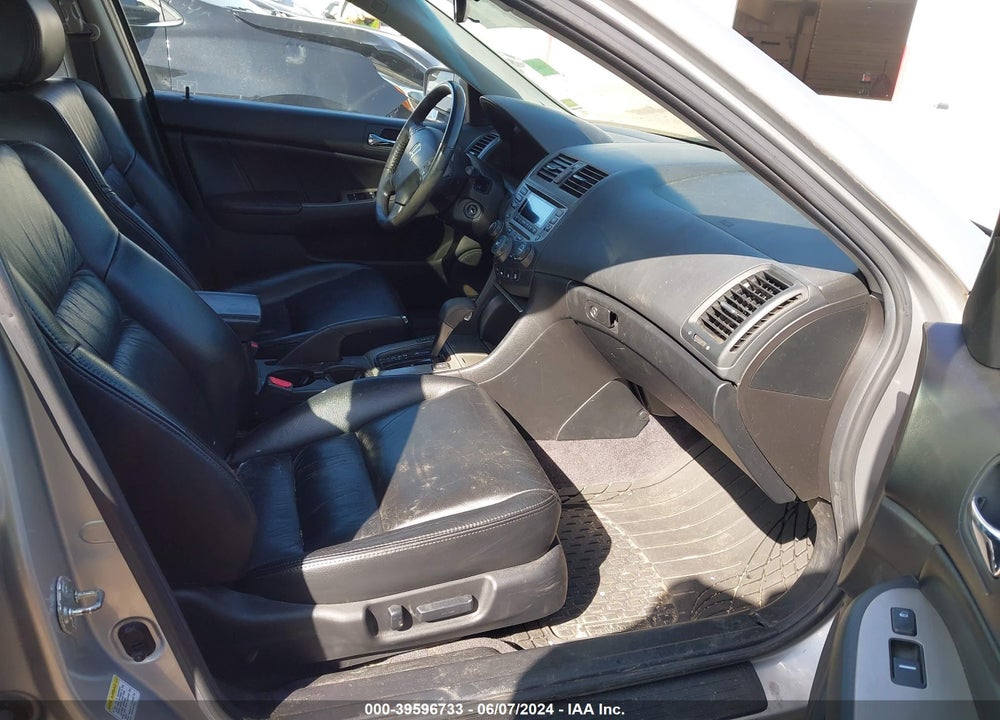 2006 HONDA ACCORD 3.0 EX VIN: 1HGCM66526A008385