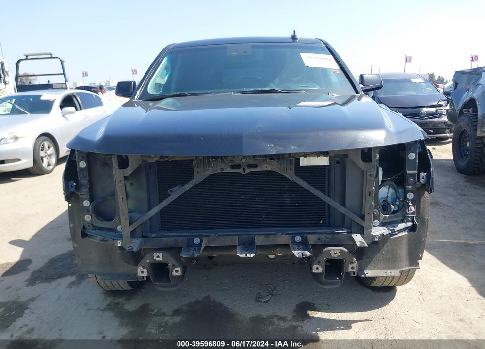 2018 CHEVROLET SUBURBAN VIN: 1GNSCHKC1JR260255