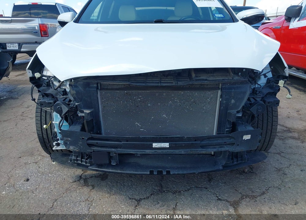 2016 KIA SORENTO 3.3L SXL VIN: 5XYPKDA57GG141209