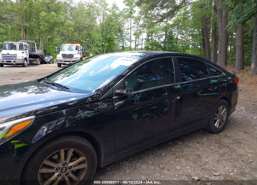 2015 HYUNDAI SONATA VIN: 5NPE24AF1FH016374