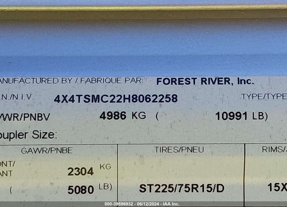 2017 FOREST RIVER SALEM 27REIS VIN: 4X4TSMC22H8062258