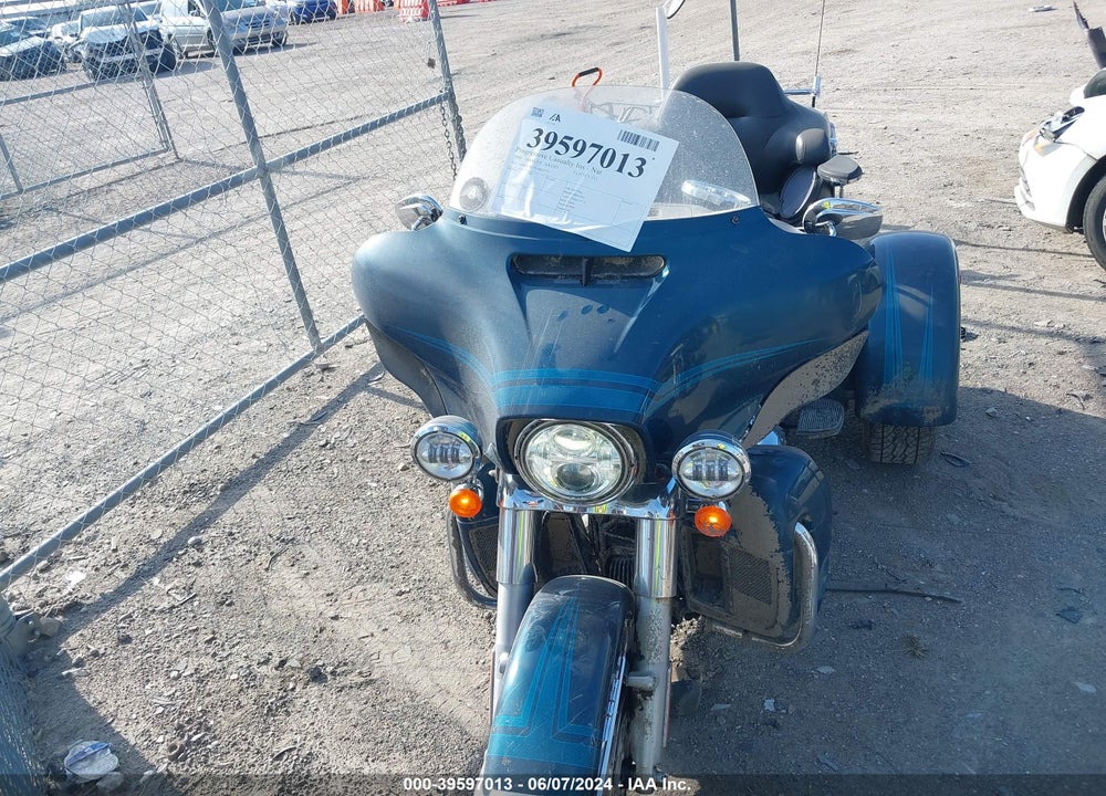 2020 HARLEY-DAVIDSON FLHTCUTG VIN: 1HD1MAF19LB854779