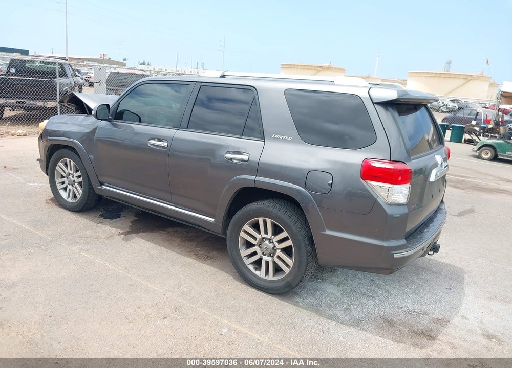 2013 TOYOTA 4RUNNER LIMITED/SR5 VIN: JTEZU5JR6D5049178