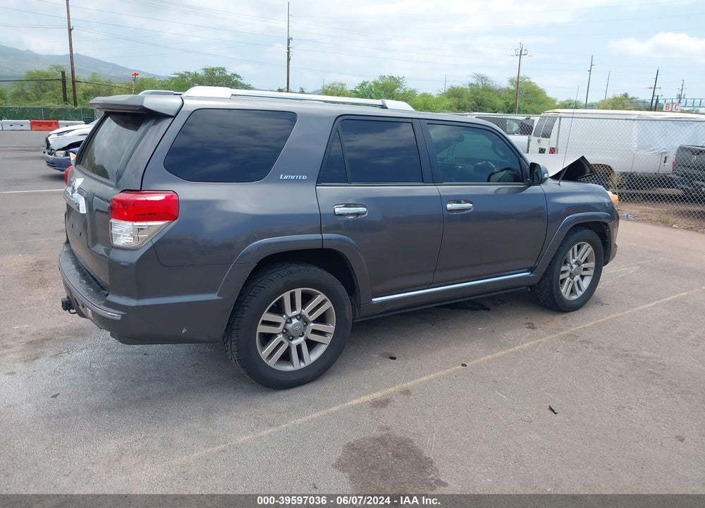 2013 TOYOTA 4RUNNER LIMITED/SR5 VIN: JTEZU5JR6D5049178