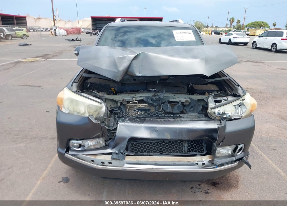 2013 TOYOTA 4RUNNER LIMITED/SR5 VIN: JTEZU5JR6D5049178