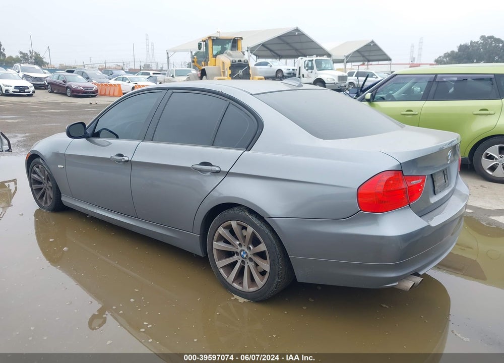 2011 BMW 328I VIN: WBAPH7C5XBE682671