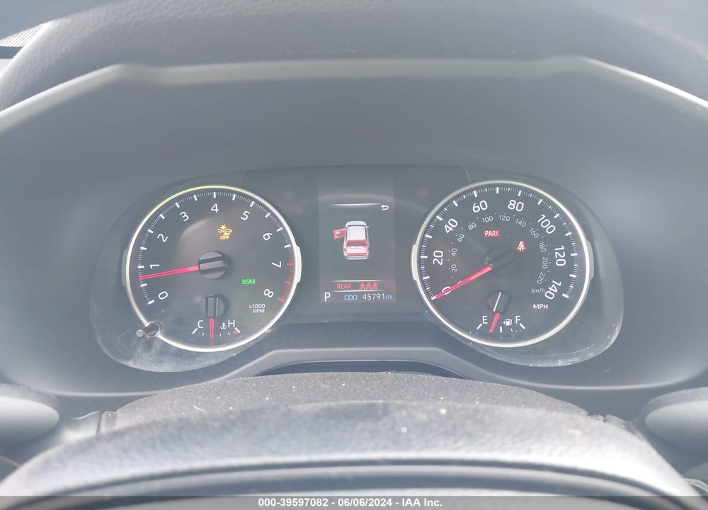 2019 TOYOTA RAV4 XLE VIN: JTMW1RFV5KD020934