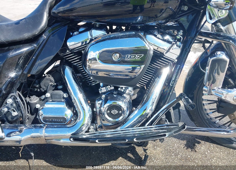 2017 HARLEY-DAVIDSON FLHXS STREET GLIDE SPECIAL VIN: 1HD1KRC16HB665779