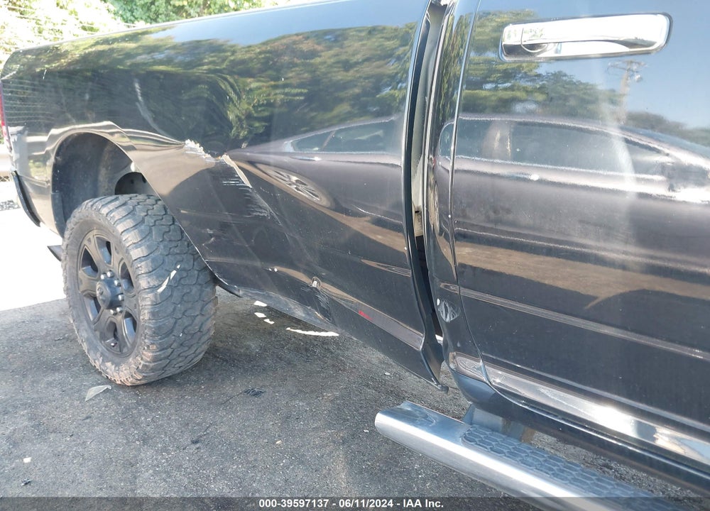 2015 RAM 3500 SLT VIN: 3C63R3HL0FG648176