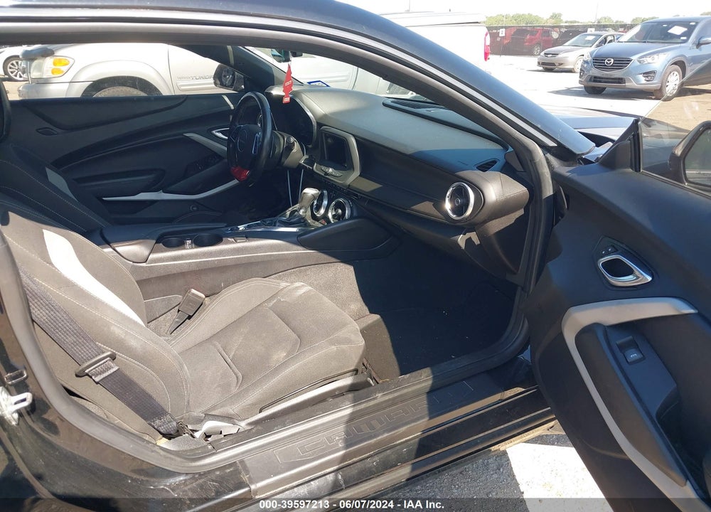 2019 CHEVROLET CAMARO 1LS VIN: 1G1FB1RX0K0135579