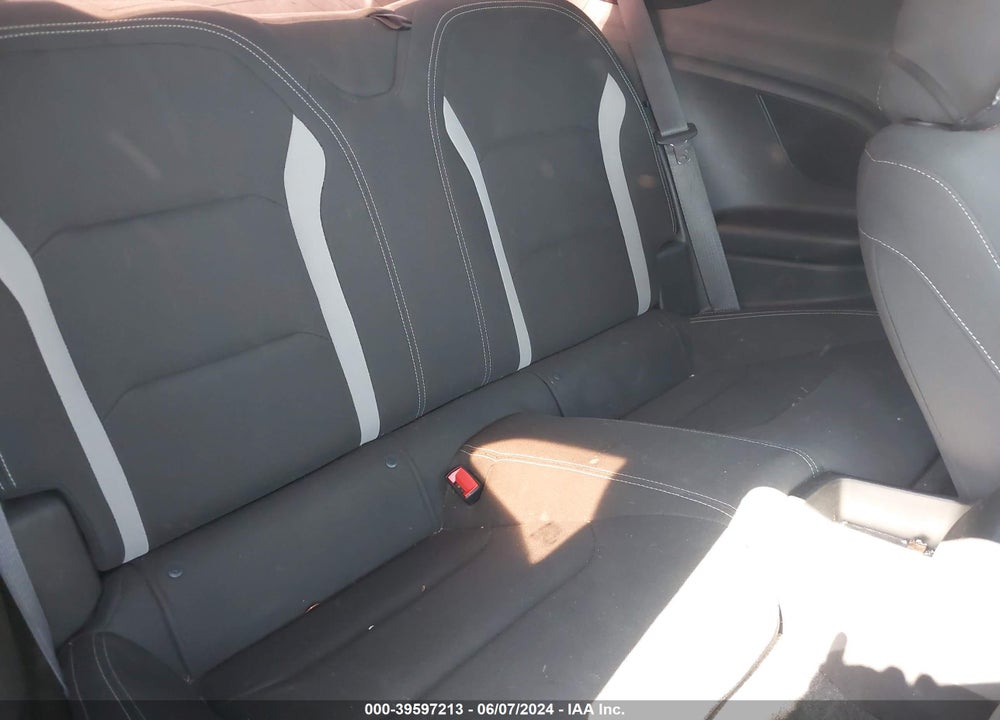 2019 CHEVROLET CAMARO 1LS VIN: 1G1FB1RX0K0135579