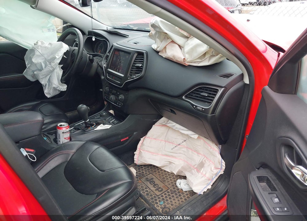 2019 JEEP CHEROKEE VIN: 1C4PJMBX3KD350439