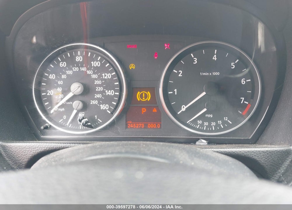 2006 BMW 330I VIN: WBAVB33536PS17502