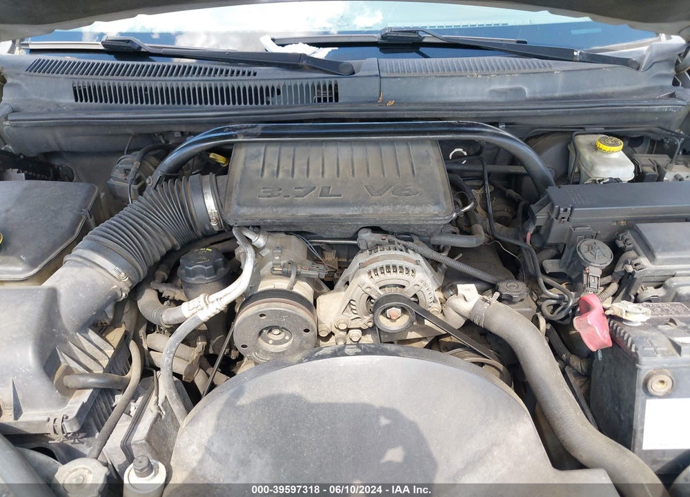 2005 JEEP GRAND CHEROKEE LAREDO VIN: 1J4GS48K95C720354