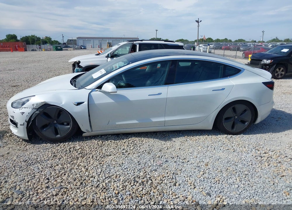 2020 TESLA MODEL 3 STANDARD RANGE PLUS REAR-WHEEL DRIVE/STANDARD RANGE REAR-WHEEL DRIVE VIN: 5YJ3E1EA9LF747091