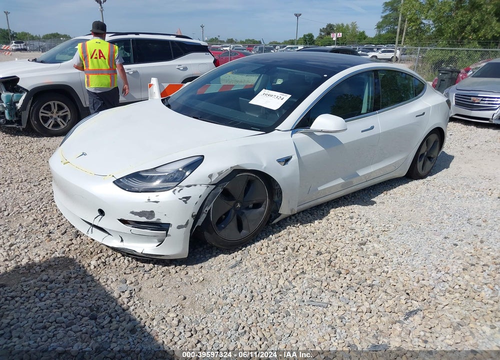 2020 TESLA MODEL 3 STANDARD RANGE PLUS REAR-WHEEL DRIVE/STANDARD RANGE REAR-WHEEL DRIVE VIN: 5YJ3E1EA9LF747091