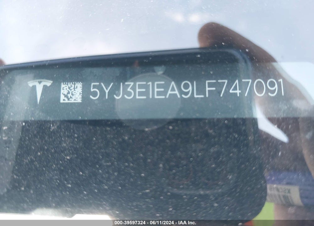 2020 TESLA MODEL 3 STANDARD RANGE PLUS REAR-WHEEL DRIVE/STANDARD RANGE REAR-WHEEL DRIVE VIN: 5YJ3E1EA9LF747091