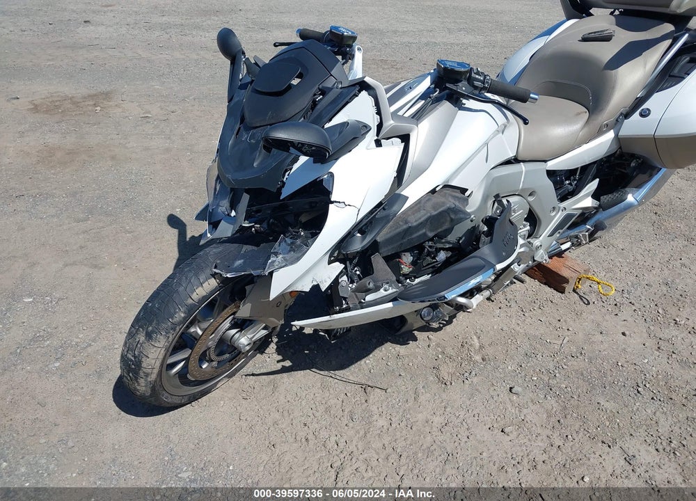 2015 BMW K1600 GTL/EXC VIN: WB1061306FZZ28459