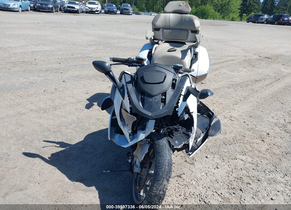 2015 BMW K1600 GTL/EXC VIN: WB1061306FZZ28459