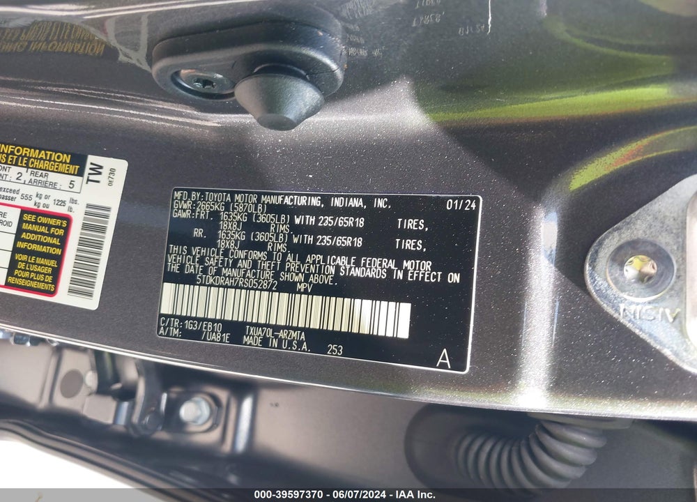 2024 TOYOTA HIGHLANDER XLE VIN: 5TDKDRAH7RS052872