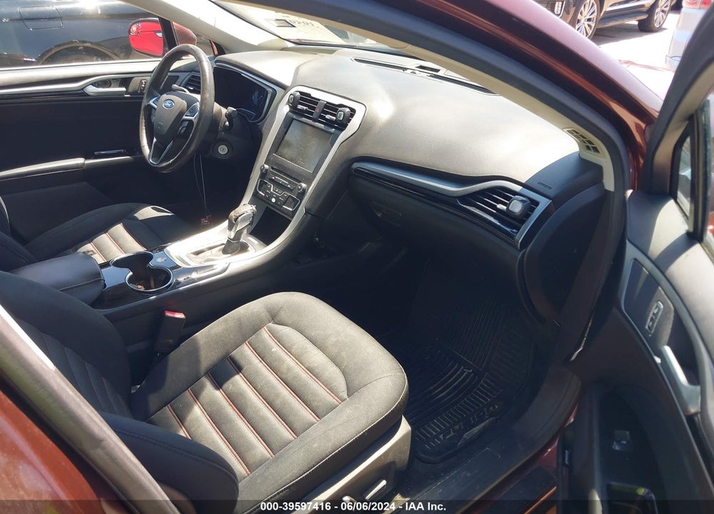 2016 FORD FUSION SE VIN: 3FA6P0HD4GR239192