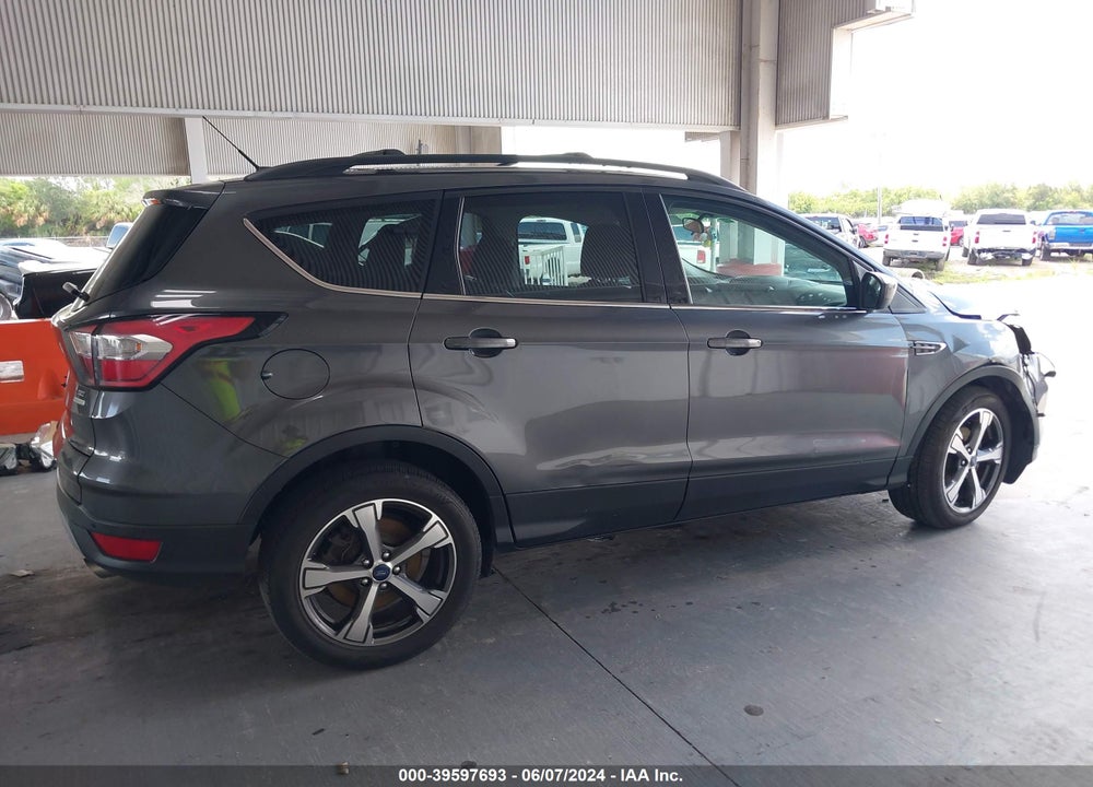 2017 FORD ESCAPE SE VIN: 1FMCU0GD3HUF02351