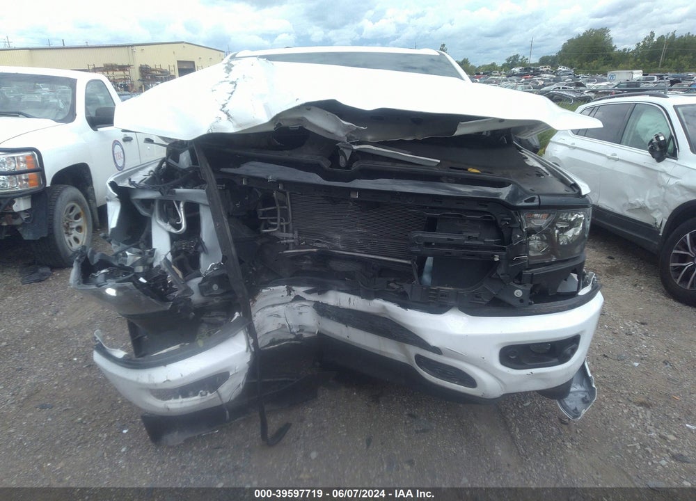 2022 RAM 1500 BIG HORN 4X4 6'4 BOX VIN: 1C6RRFMG5NN440787