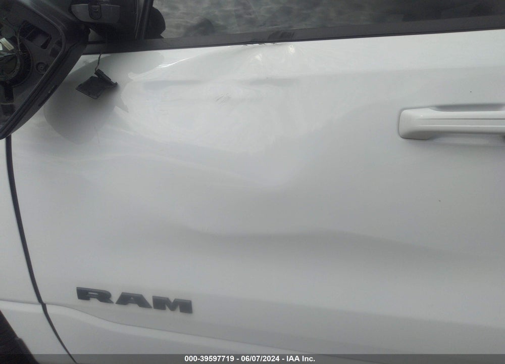 2022 RAM 1500 BIG HORN 4X4 6'4 BOX VIN: 1C6RRFMG5NN440787