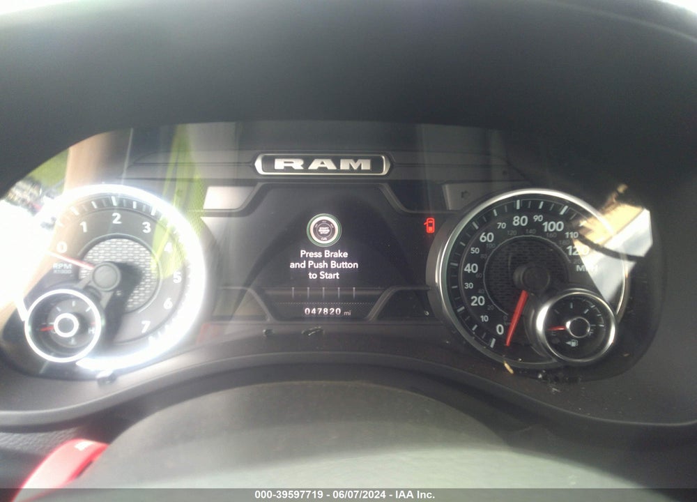 2022 RAM 1500 BIG HORN 4X4 6'4 BOX VIN: 1C6RRFMG5NN440787