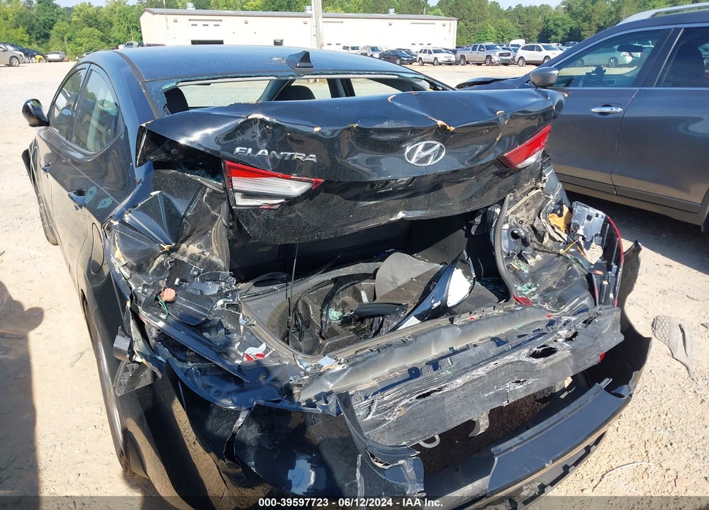 2016 HYUNDAI ELANTRA SE VIN: 5NPDH4AE6GH706432