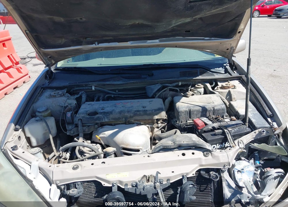 2002 TOYOTA CAMRY LE VIN: 4T1BE32K52U574384