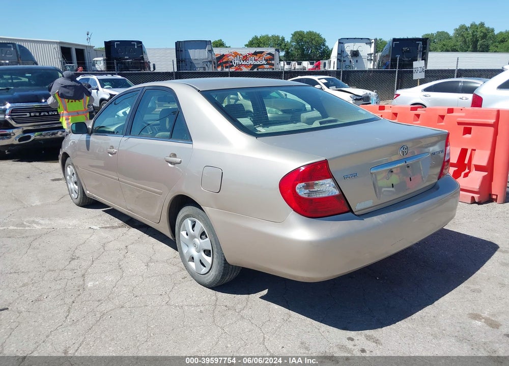 2002 TOYOTA CAMRY LE VIN: 4T1BE32K52U574384