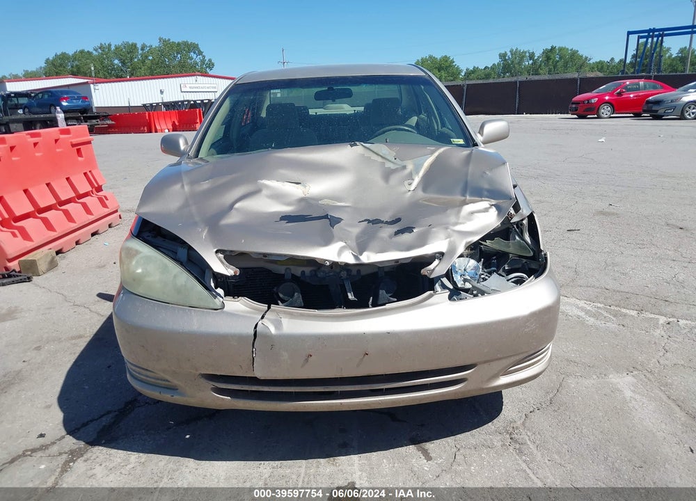 2002 TOYOTA CAMRY LE VIN: 4T1BE32K52U574384