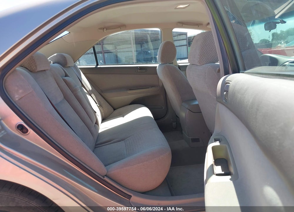 2002 TOYOTA CAMRY LE VIN: 4T1BE32K52U574384