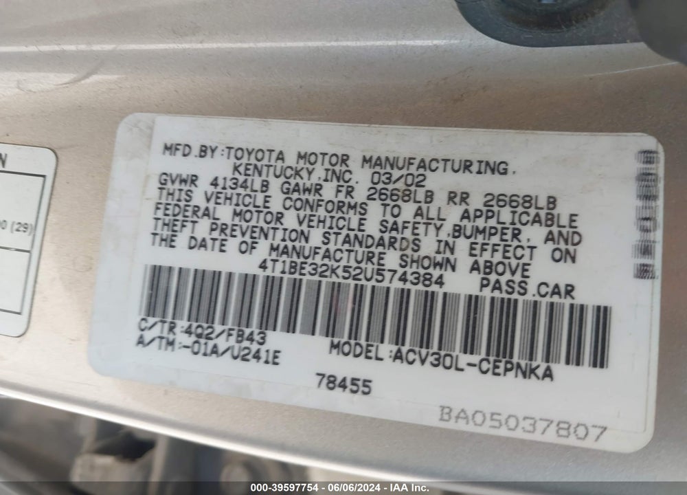 2002 TOYOTA CAMRY LE VIN: 4T1BE32K52U574384