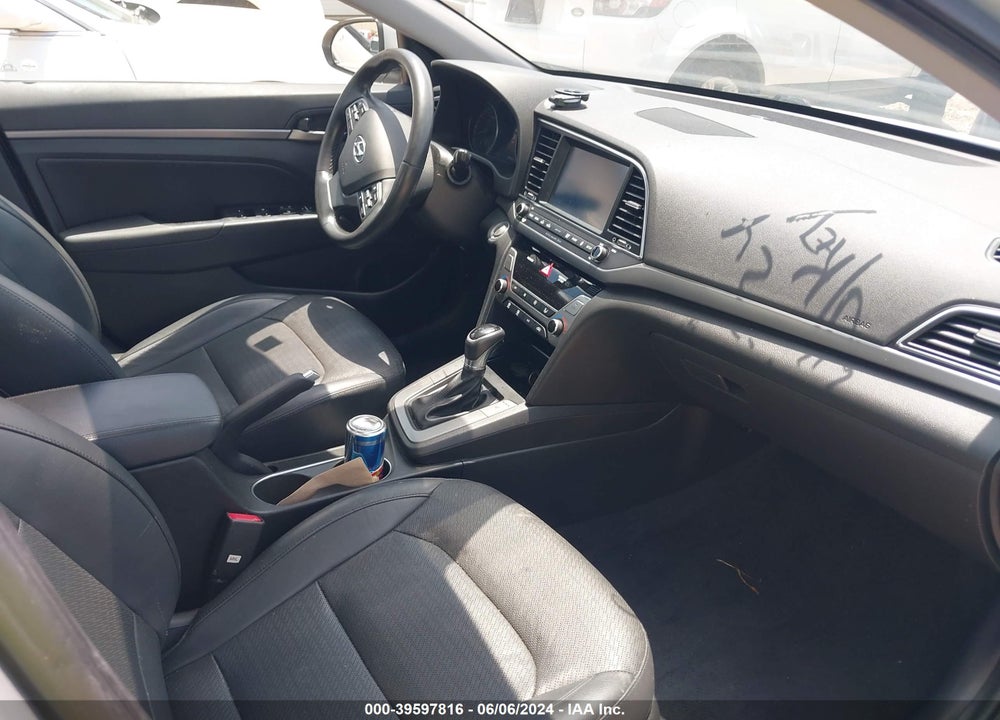 2017 HYUNDAI ELANTRA LIMITED VIN: KMHD84LFXHU066959