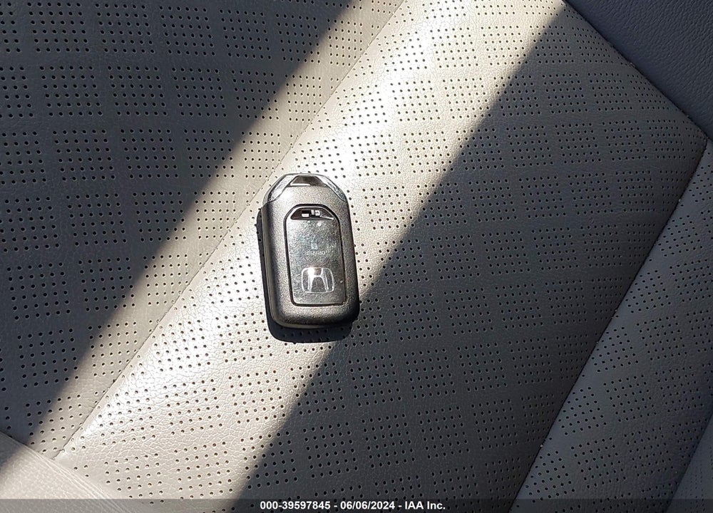 2019 HONDA PASSPORT TOURING VIN: 5FNYF7H9XKB001593