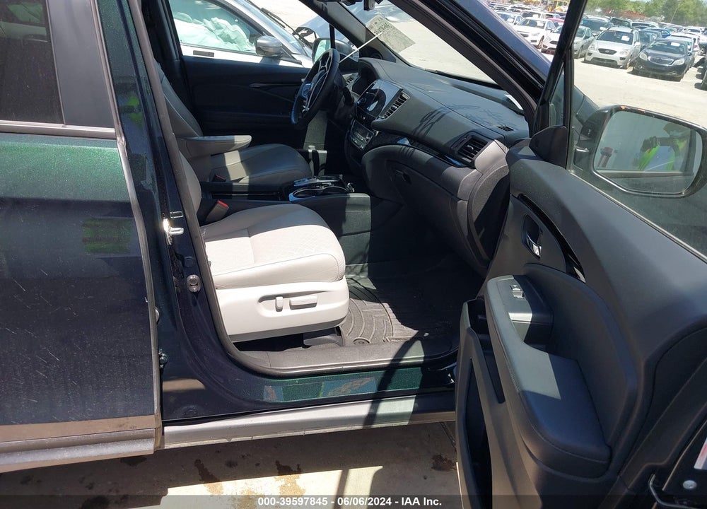 2019 HONDA PASSPORT TOURING VIN: 5FNYF7H9XKB001593