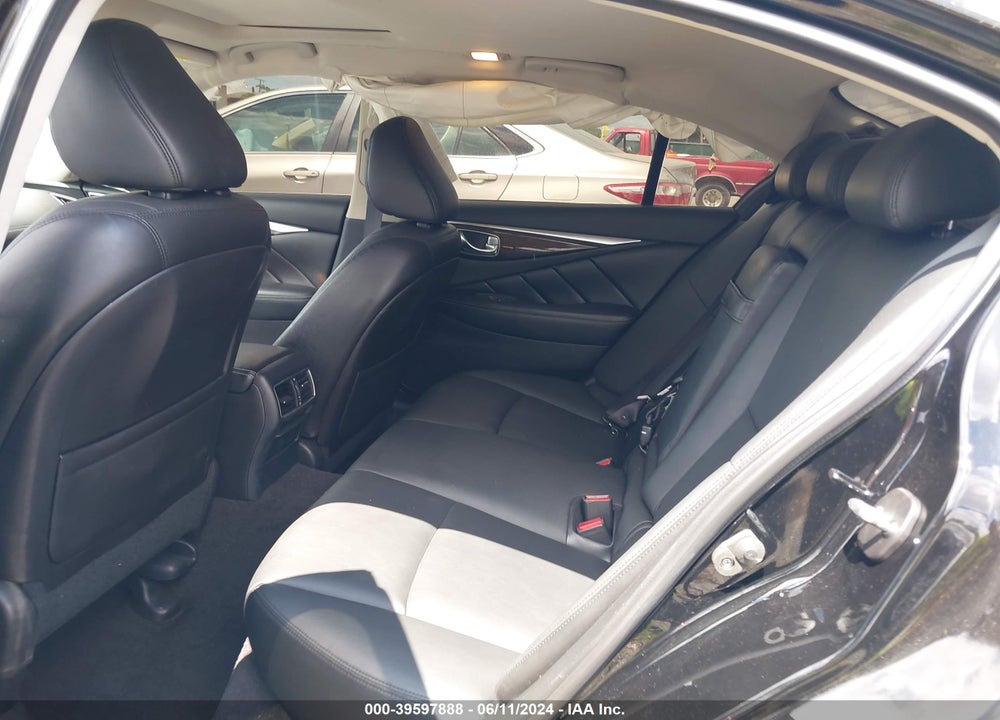 2018 INFINITI Q50 3.0T LUXE VIN: JN1EV7AR0JM438057