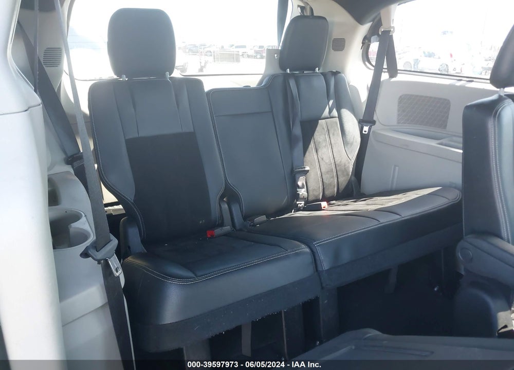 2017 DODGE GRAND CARAVAN SXT VIN: 2C4RDGCG0HR825552