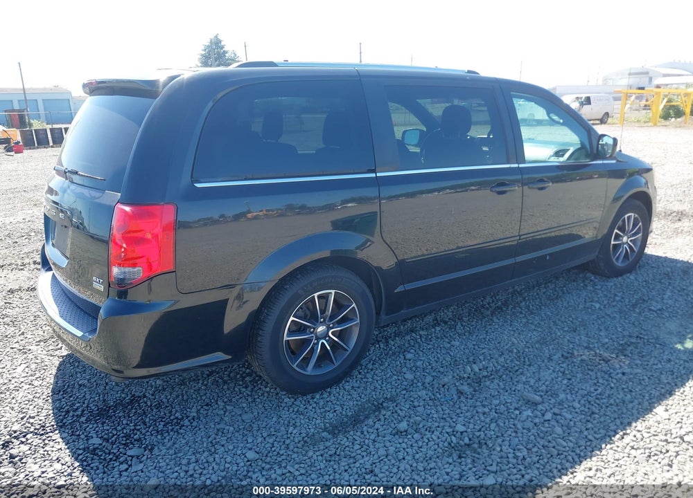 2017 DODGE GRAND CARAVAN SXT VIN: 2C4RDGCG0HR825552