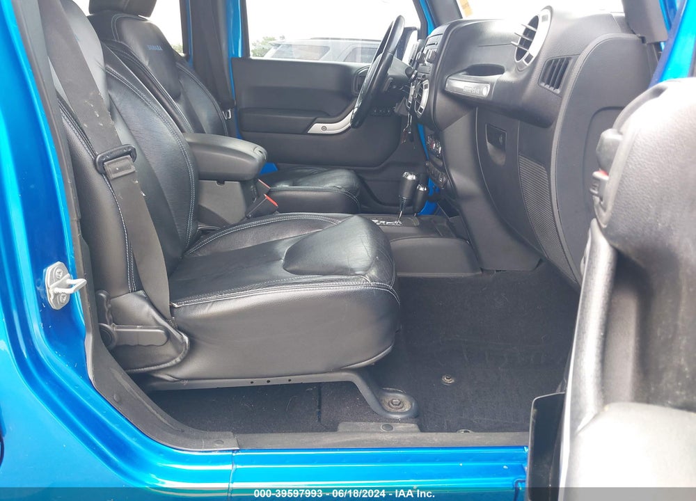 2015 JEEP WRANGLER UNLIMITED SAHARA VIN: 1C4BJWEG5FL531295