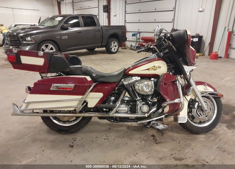 2007 HARLEY-DAVIDSON FLHTCUI VIN: 1HD1FC4117Y686793