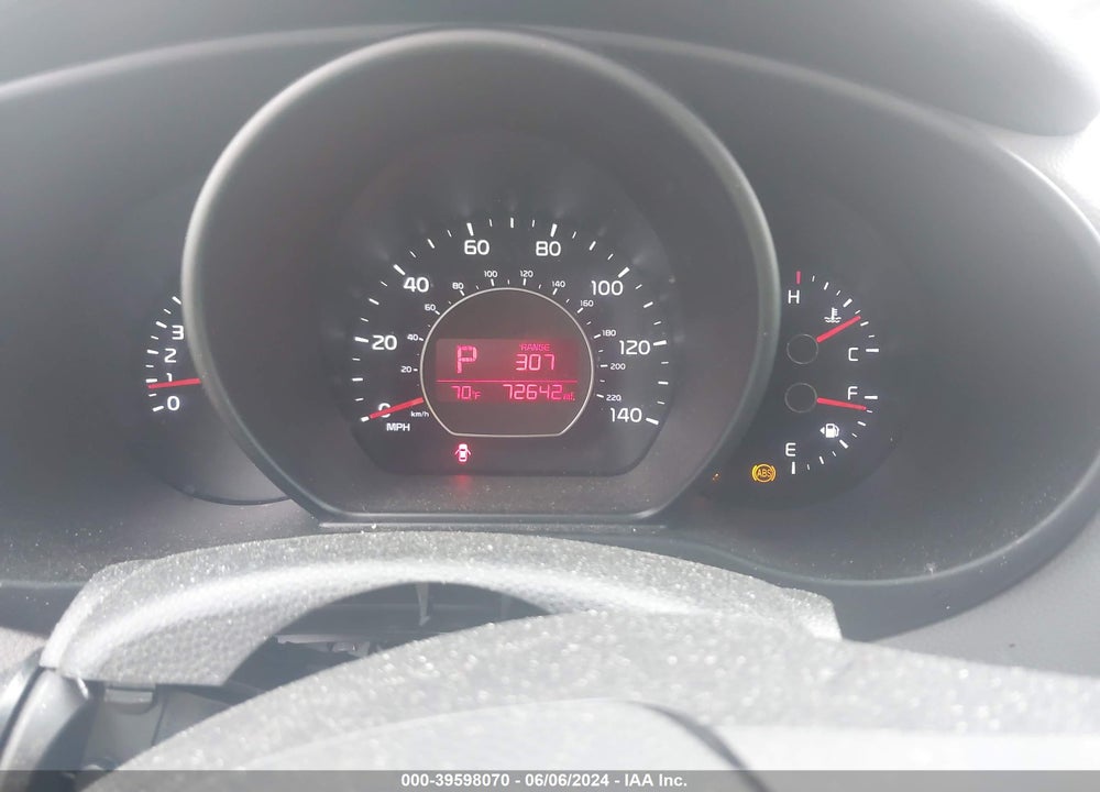 2016 KIA SOUL VIN: KNDJN2A28G7851062