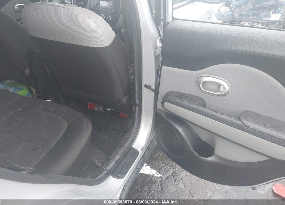 2016 KIA SOUL VIN: KNDJN2A28G7851062