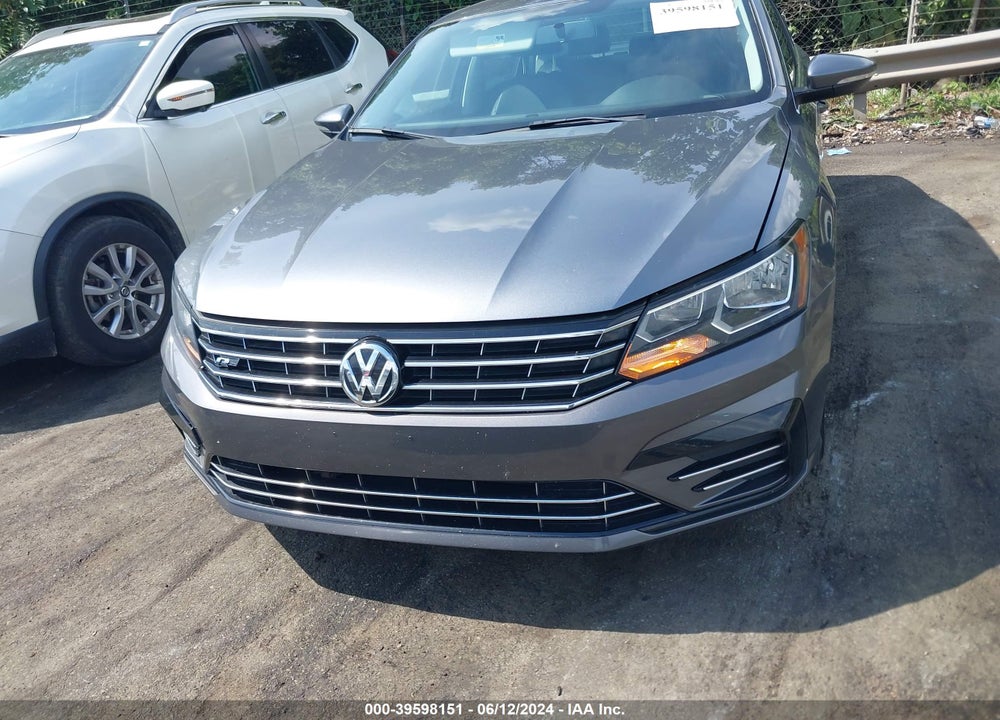 2016 VOLKSWAGEN PASSAT 1.8T R-LINE VIN: 1VWAT7A3XGC041478