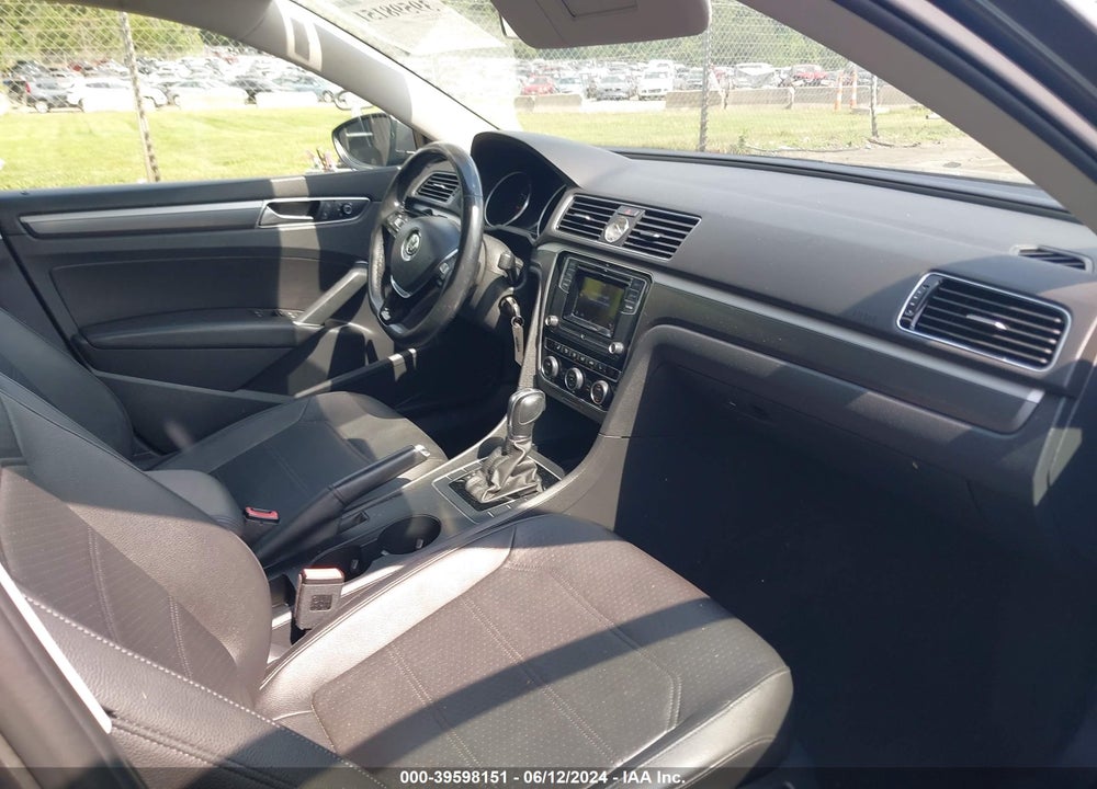 2016 VOLKSWAGEN PASSAT 1.8T R-LINE VIN: 1VWAT7A3XGC041478