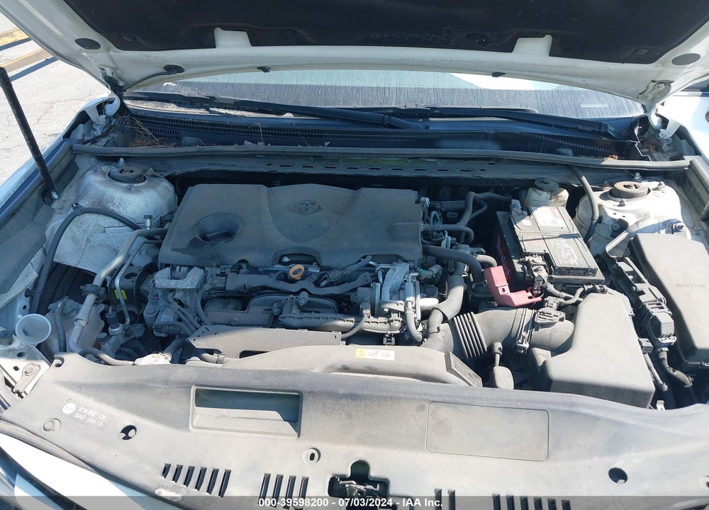2018 TOYOTA CAMRY LE VIN: 4T1B11HK8JU637130