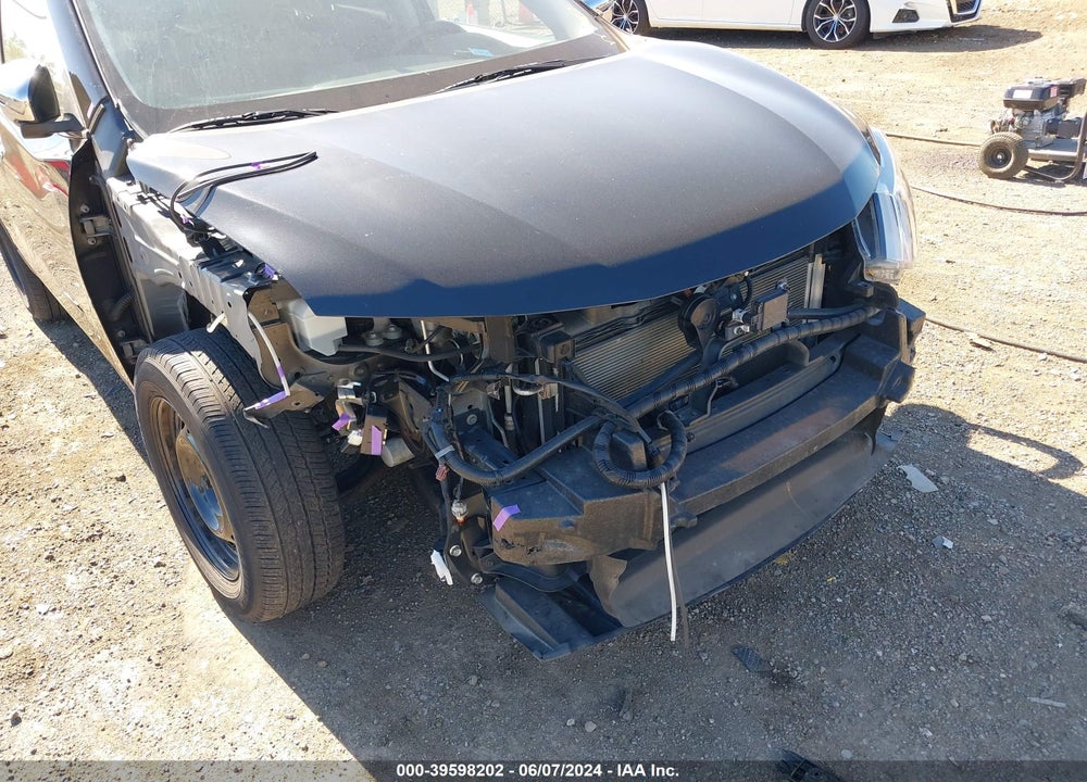 2017 NISSAN ROGUE S VIN: JN8AT2MV5HW275910