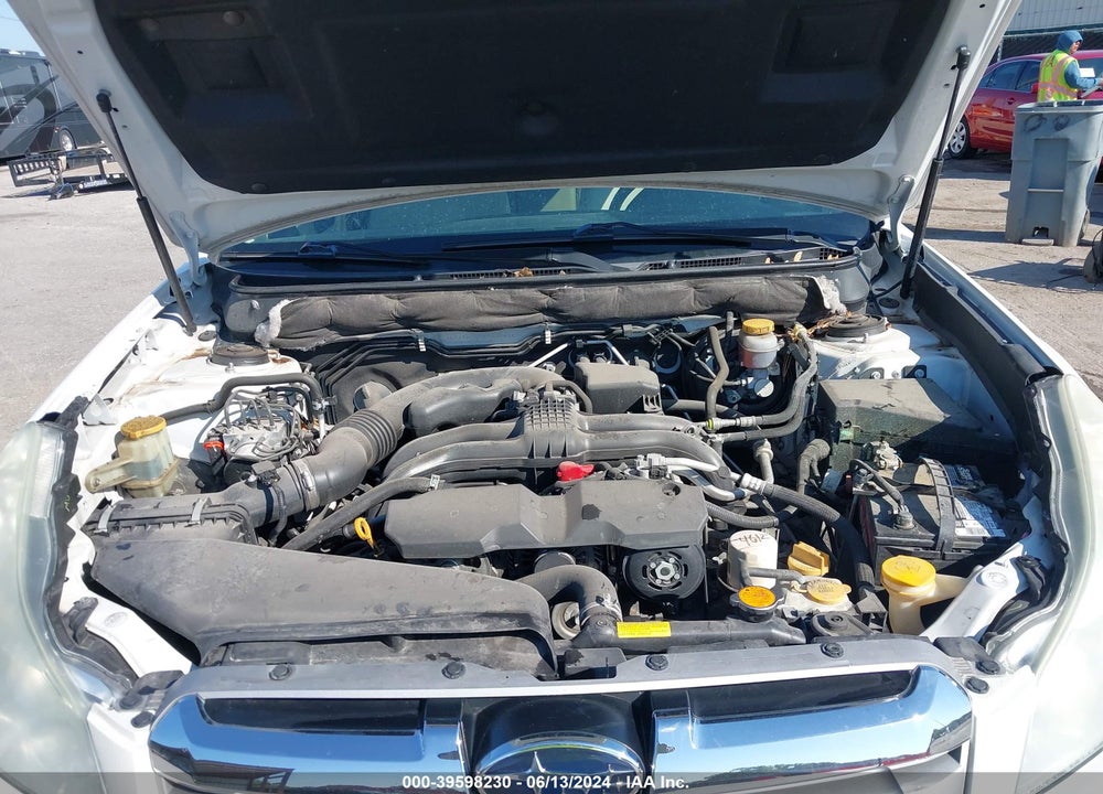 2014 SUBARU OUTBACK 2.5I LIMITED VIN: 4S4BRCLC5E3318817